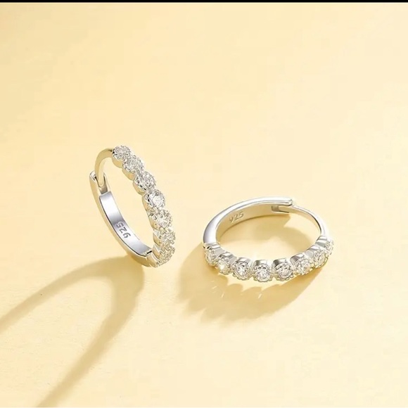 925 Sterling Silver Dainty Hoop Earrings - Picture 2 of 3